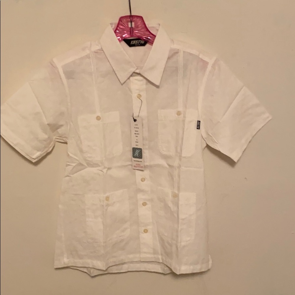 Kiks Tyo white button up